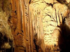 -波斯托伊纳溶洞