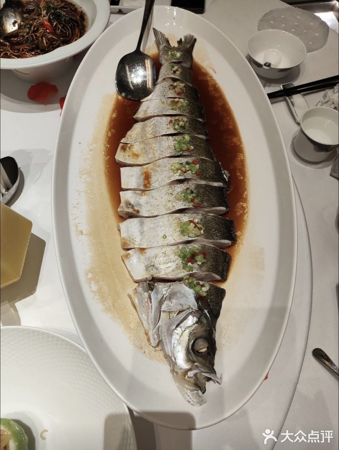 品鉴午间美味佳肴