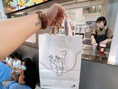-冰纷万象滑冰场(深圳万象城店)