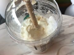 -星巴克臻选(深圳龙华红山天虹店)