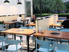 大堂-老何家后安粉·糟粕醋海鲜火锅(三亚湾椰梦长廊店)