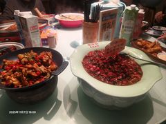 -老萍巷莲花血鸭·萍乡地标江西菜(步行街店)