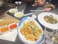 -壹号院音乐餐厅•烤全羊•新疆菜(浐灞店)