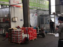 -上海龙吴水胜海发市场