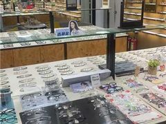 -罗伯特眼镜·蔡司官方授权(罗湖国贸店)