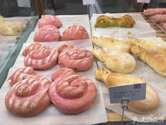 -奈雪的茶(湖滨银泰in77C区PRO店)