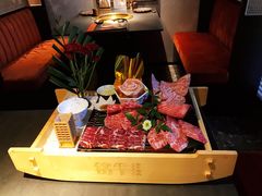 -铭牛烧肉·和牛海鲜自助(高新月牙湖店)