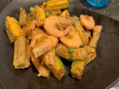 -港丽餐厅(高德置地店)