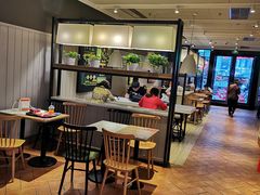 用餐区-肯德基(鲁迅路店)