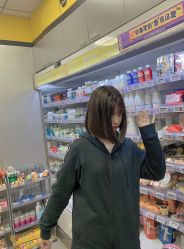 -侨治发型