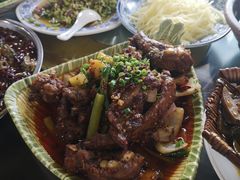 乡村特色排骨-聚八方土菜馆(余松路店)