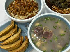 -老新隆牛肉锅贴(新街口店)