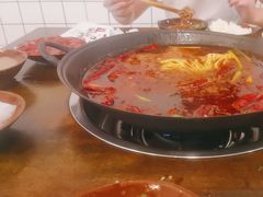 -黄潇洒老火锅(九眼桥宏济巷店)