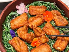 -俏立方·15年新楚菜
