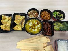 -泓历皇朝酒店(东亭店)
