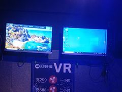 -VR 间客漫·PS电玩·虚拟现实包间游戏电竞(街道口店)