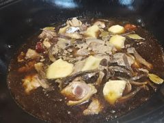 -锅老头海鲜铁锅炖