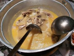 -禄婶鸡煲·打边炉