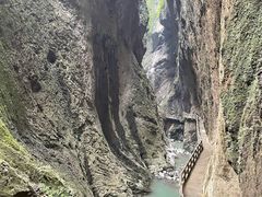 -龙水峡地缝景区