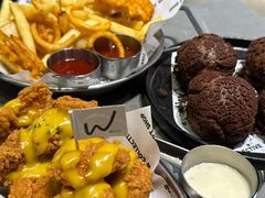 -W COLLECTIVE  DESSERT SHOP