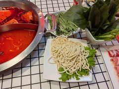 -山悦里 山野·鲜火锅(罗斯福广场店)