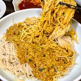 味道正宗浓郁，好吃到停不下来。- 三虾仁