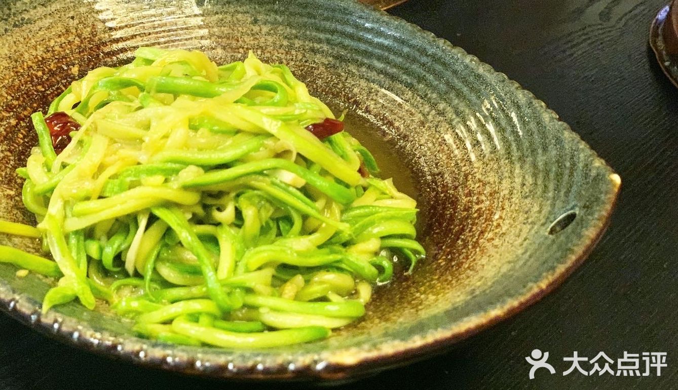 量还是很足的，人均125简直是扶着肚子出的