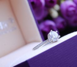 -威德钻石-克拉钻大本营(南京东路店)