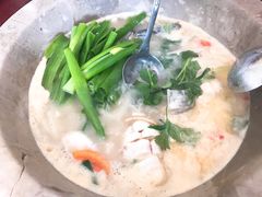 -姚记抚仙湖野生菌石锅鱼庄