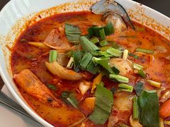 -Chom Cafe and Restaurant