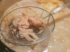 -尚尚仙·酸汤猪手·猪肚鸡火锅(华联万柳购物中心店)