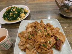 -壹阁胡羊焖饼(特色小吃街店)