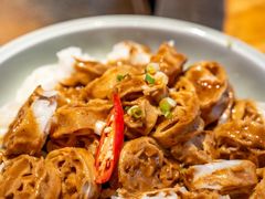 -山河屯铁锅炖·非遗东北菜(南山店)