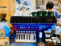 -ZING COFFEE 镜咖啡