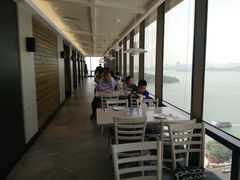 靠窗位-必胜客(海滨店)