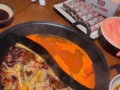 -巴隆门重庆老火锅(太湖路店)