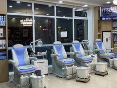 -朋朋修脚(友好广场店)