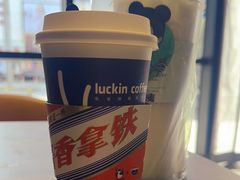 -瑞幸咖啡(大连罗斯福广场一层店)