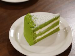 日本柚子酱佐抹茶白巧克力蛋糕-black rainbow coffee