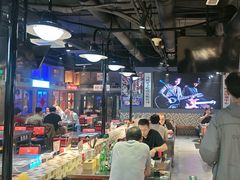 -马路牙子烧烤音乐酒馆(望京店)