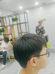 -藤野造型烫染接发
