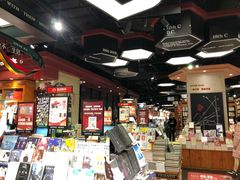 -西西弗书店&矢量咖啡(壹方购物中心店)