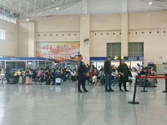 -雁荡山站