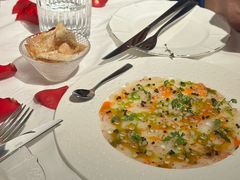 深海红魔虾配秋日酥梨-LESCEDARS Brasserie Bistro香柏树