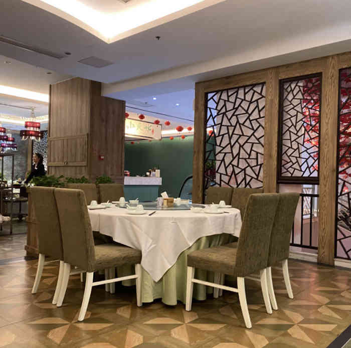 小天水·天水雅居(江阴店"八项规定出来后天水雅居受到的冲击不小