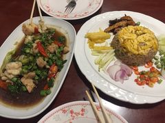-Dang restaurant (patong phuket)