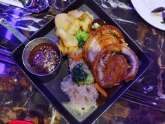 巴伐利亚脆皮猪肉卷-MOSSO德国餐厅·音乐酒吧(环宇荟店)