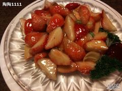 草莓炒百合-吕氏疙瘩汤·私家菜馆(慈云寺店)