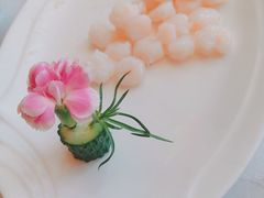 -新镇江酒家(南京西路店)