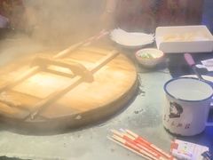 -鱼窝棚柴火铁锅炖(富山屯店)